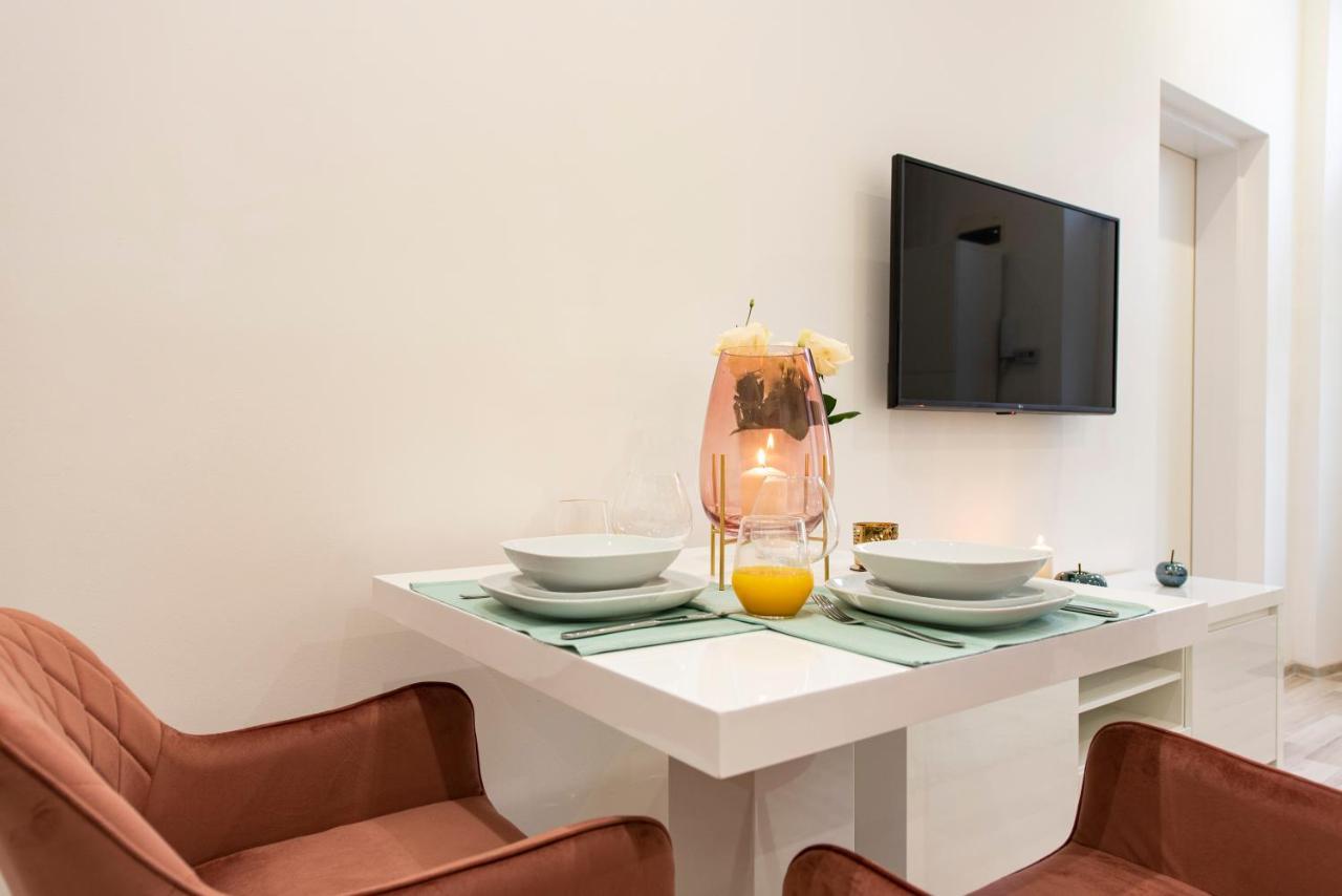 City Centre Deluxe Apartments Budapest Luaran gambar