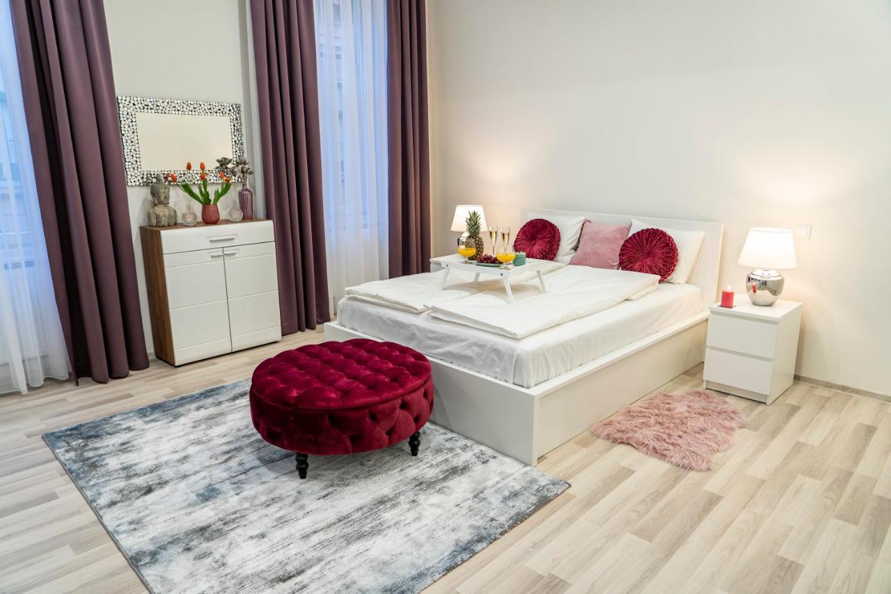 City Centre Deluxe Apartments Budapest Luaran gambar