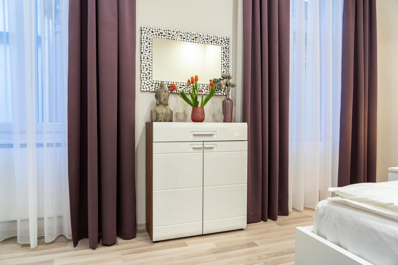 City Centre Deluxe Apartments Budapest Luaran gambar