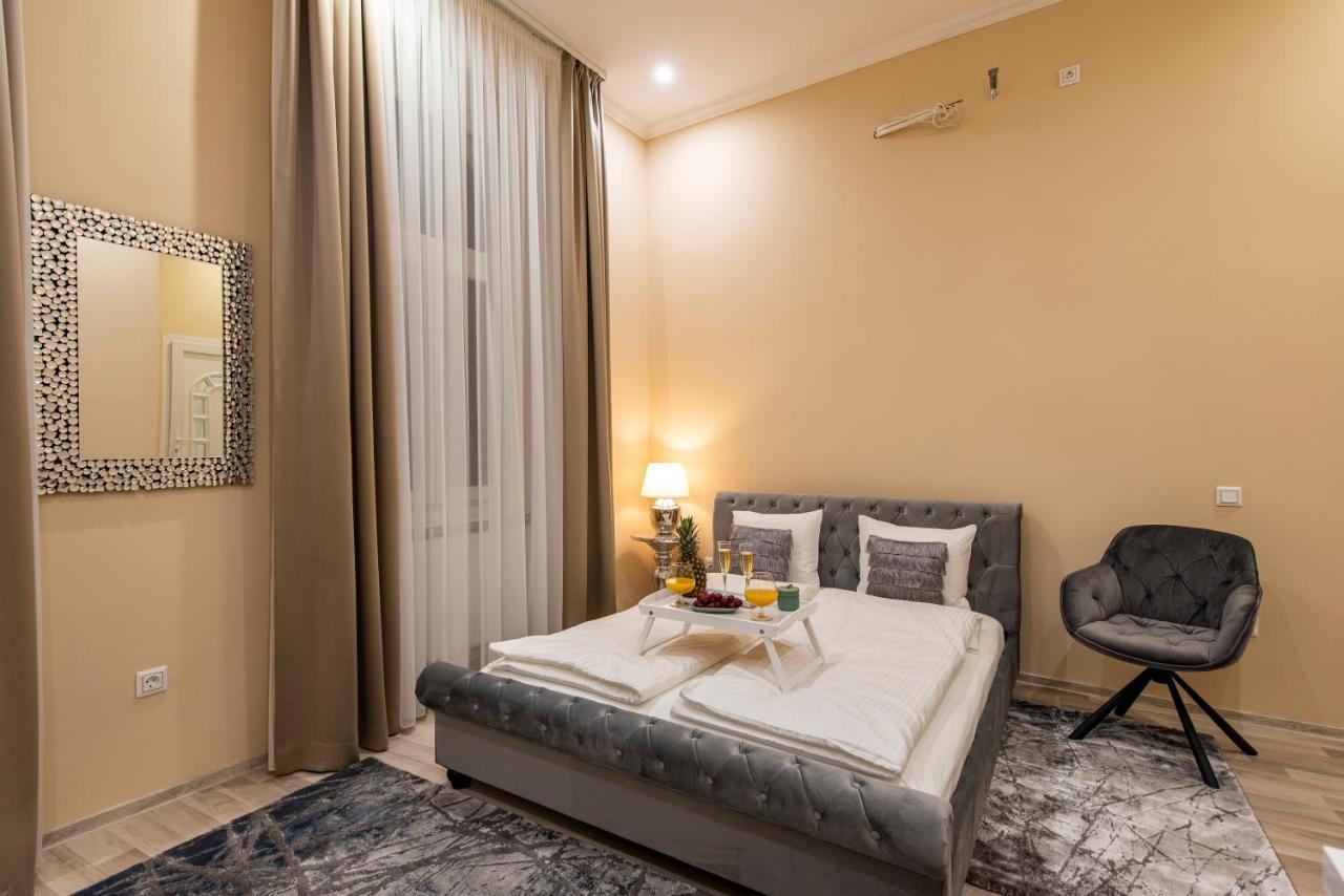City Centre Deluxe Apartments Budapest Luaran gambar