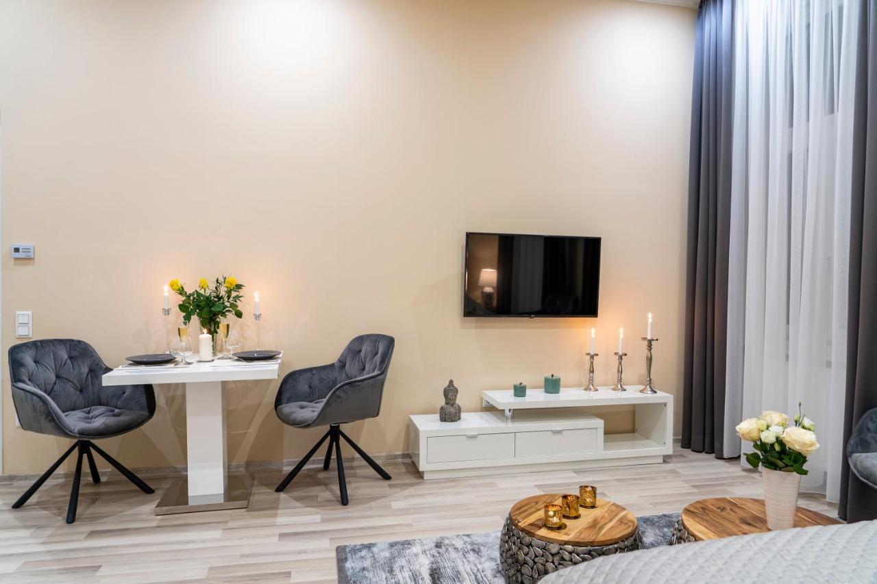 City Centre Deluxe Apartments Budapest Luaran gambar
